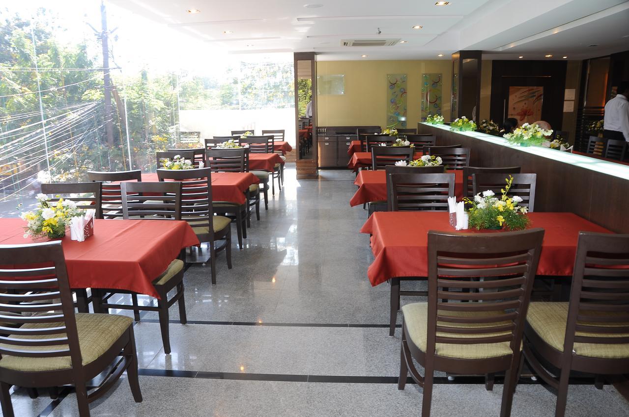Oriva Vinflora Residency - Nr Lv Prasad Hospital, Banjara Hills Hotel Hyderabad Exterior foto