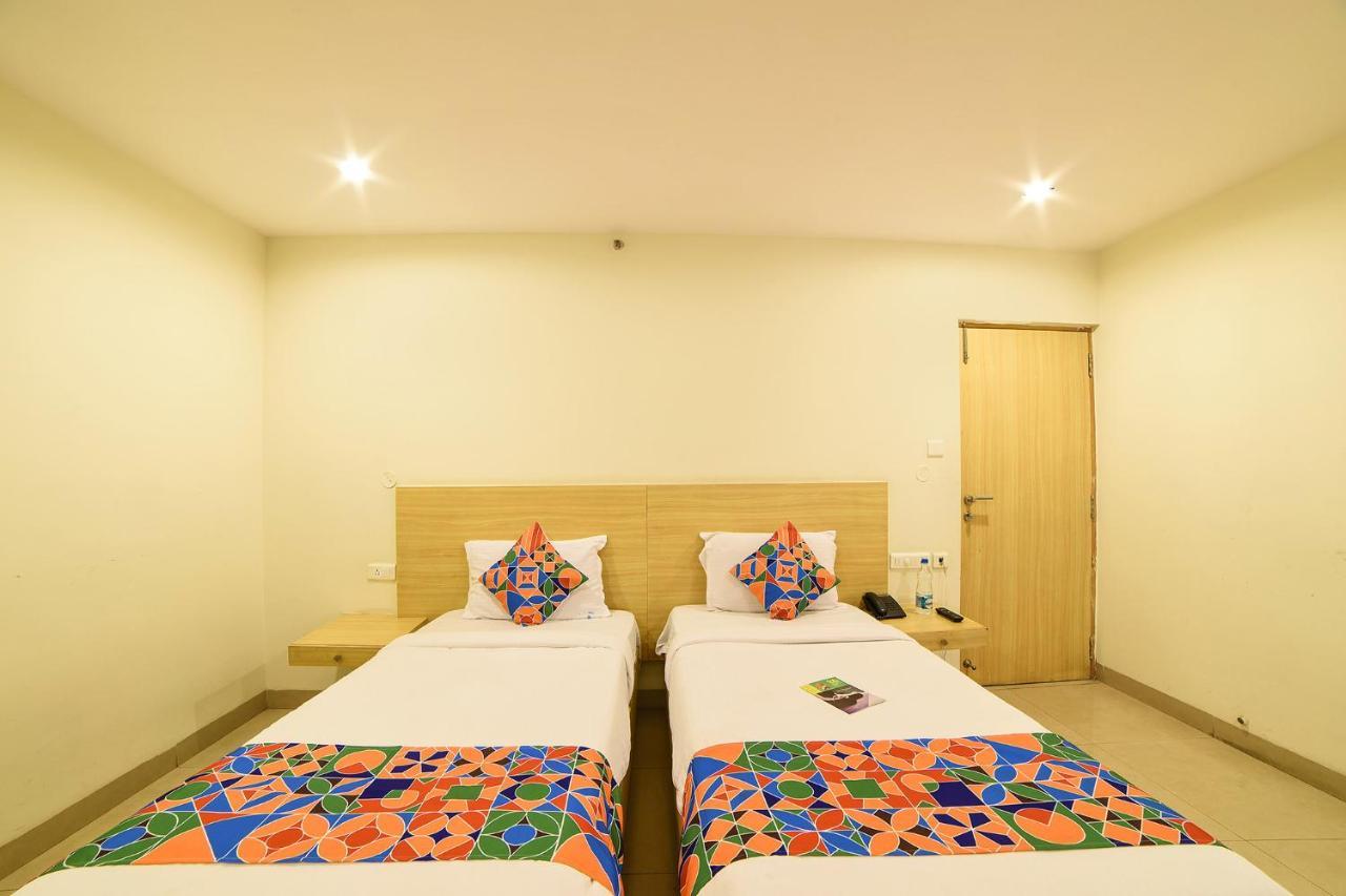 Oriva Vinflora Residency - Nr Lv Prasad Hospital, Banjara Hills Hotel Hyderabad Exterior foto